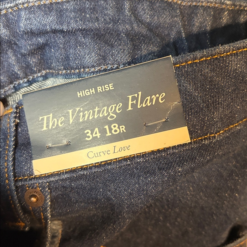 Abercrombie & Fitch High Rise Vintage Flare Jean - Picture 4 of 4